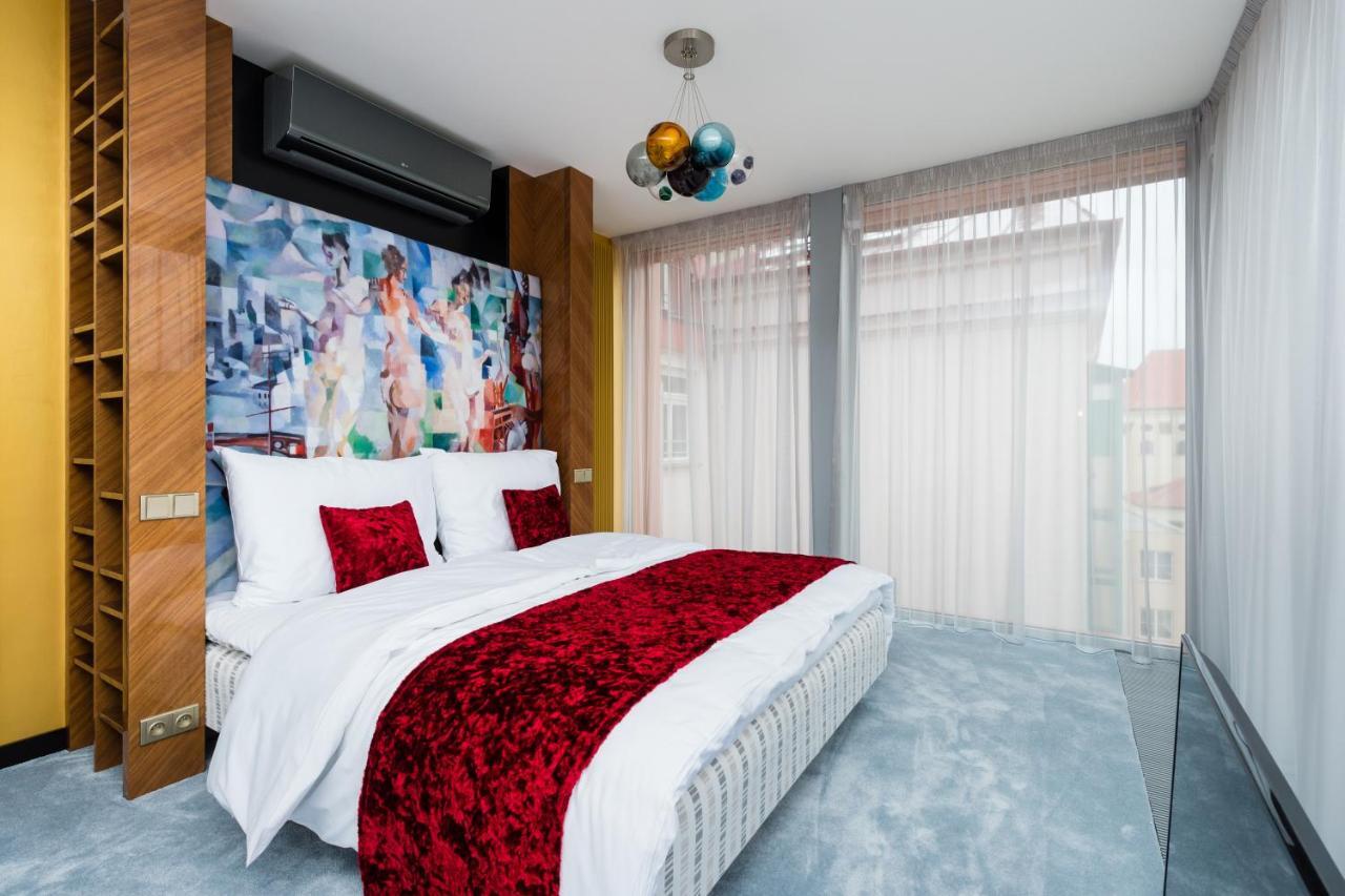 Empirent Rooftop Collection Apartment *